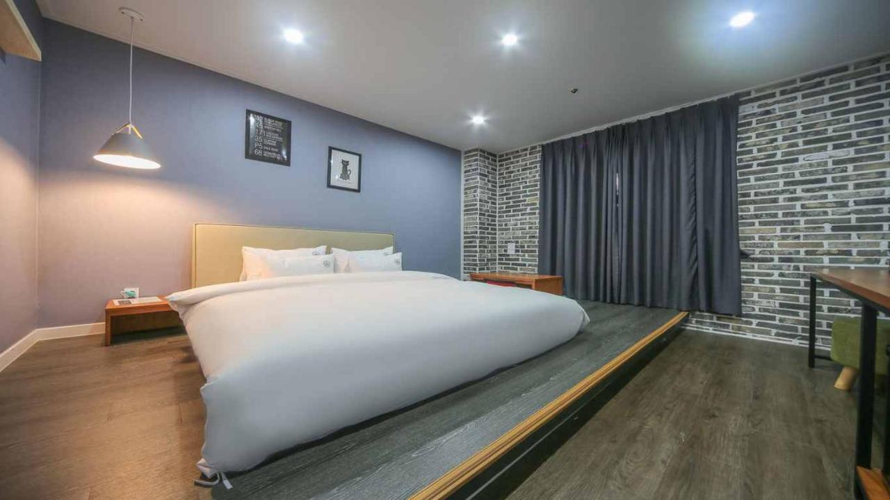 The Way Hotel Changwon Eksteriør bilde