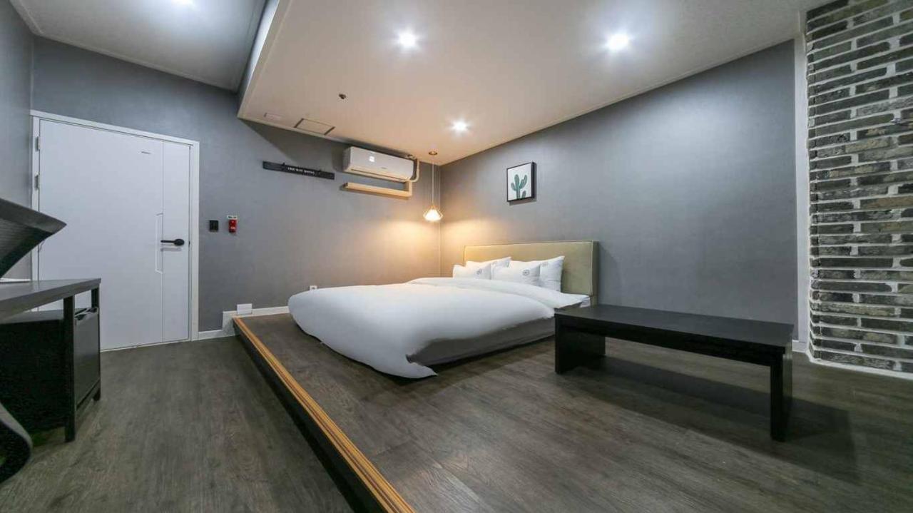 The Way Hotel Changwon Eksteriør bilde